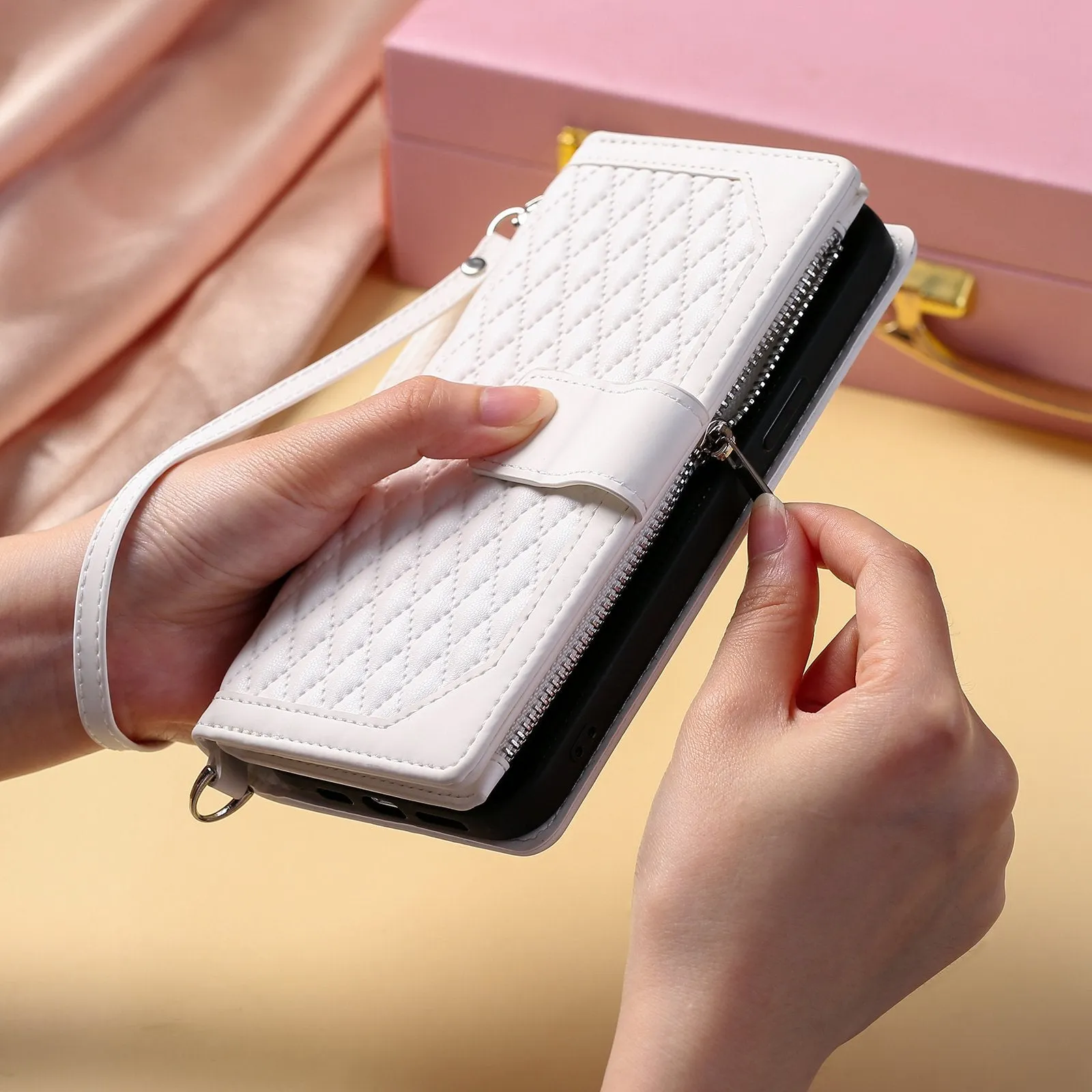 005 Style For iPhone 14 6.1 inch, Shockproof Zipper Pocket Flip Wallet Case Stand PU Leather Rhombus Texture Protective Phone Cover with Strap Card Holder