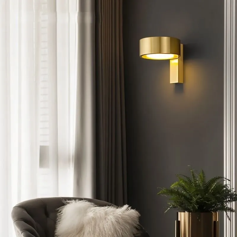 Arne Wall Lamp