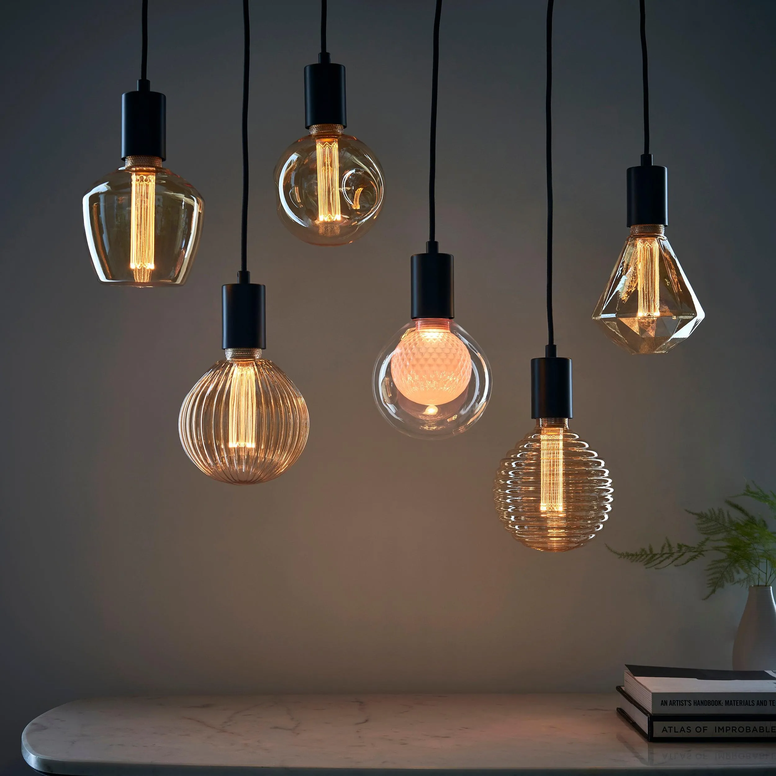 Beehive E27 Amber Tinted Ribbed 2.5w LED Light Bulb