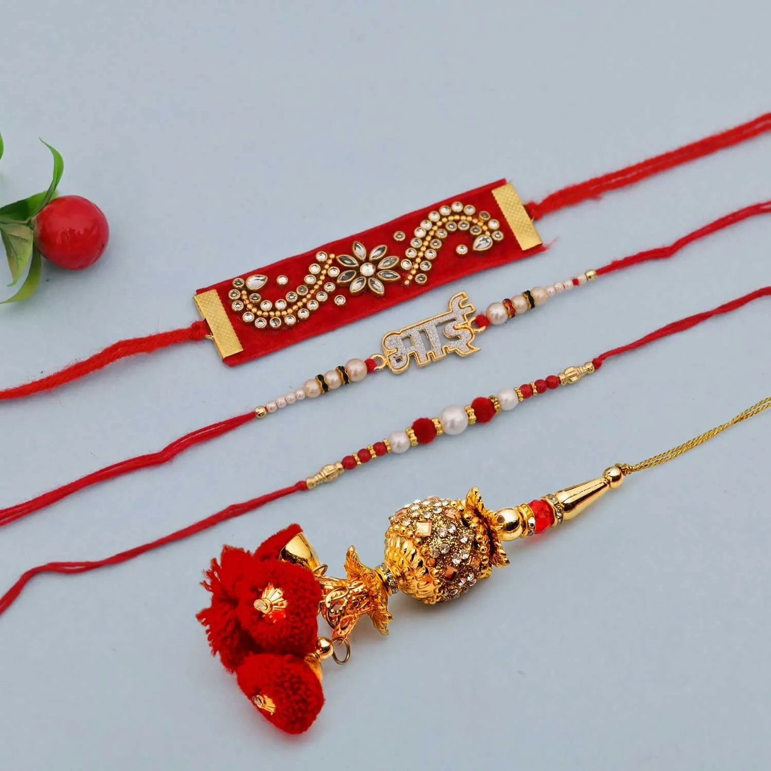 Collectible India Rakhi for Brother with Gift Combo Rakshabandhan Gift - Rakhi for Brother - Baby Krishna Idols Statue, Greeting Card Home Decoration Items (M1- Family Combo)