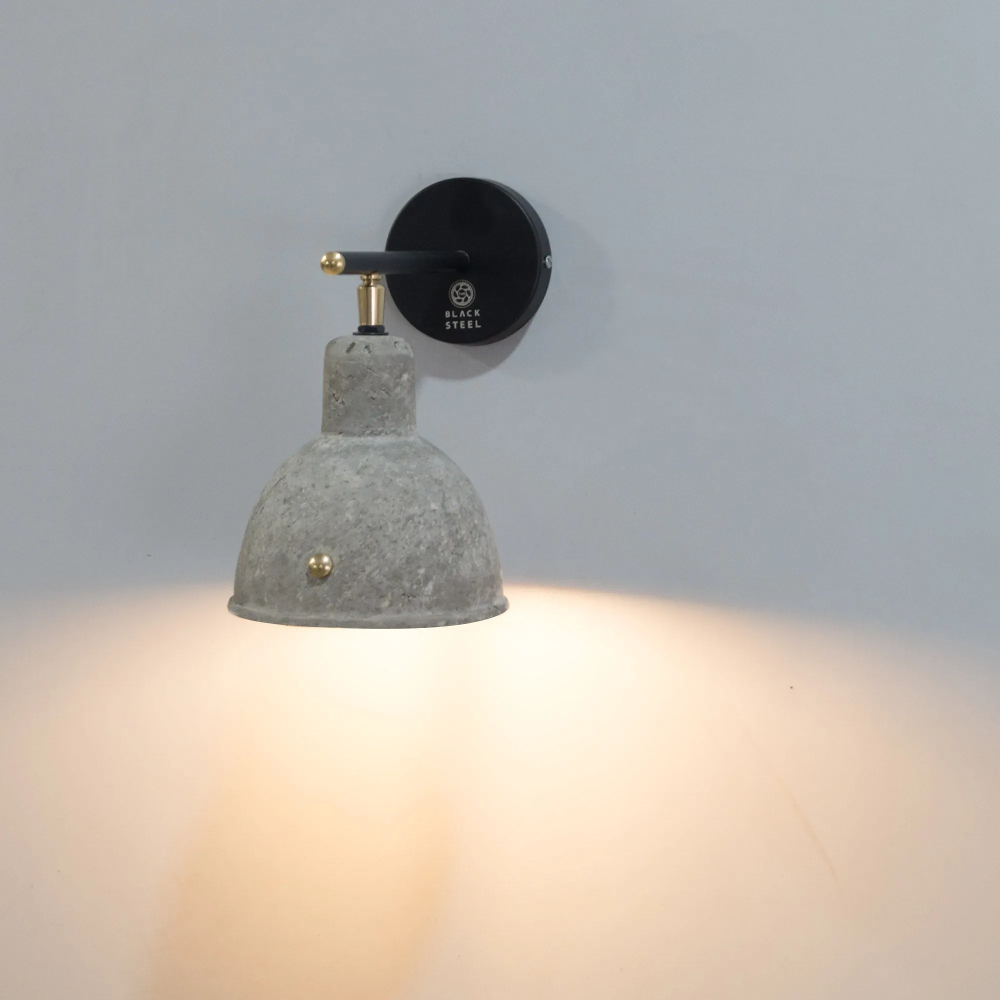 Cws102 Zolo Concrete Metal Wall Sconce