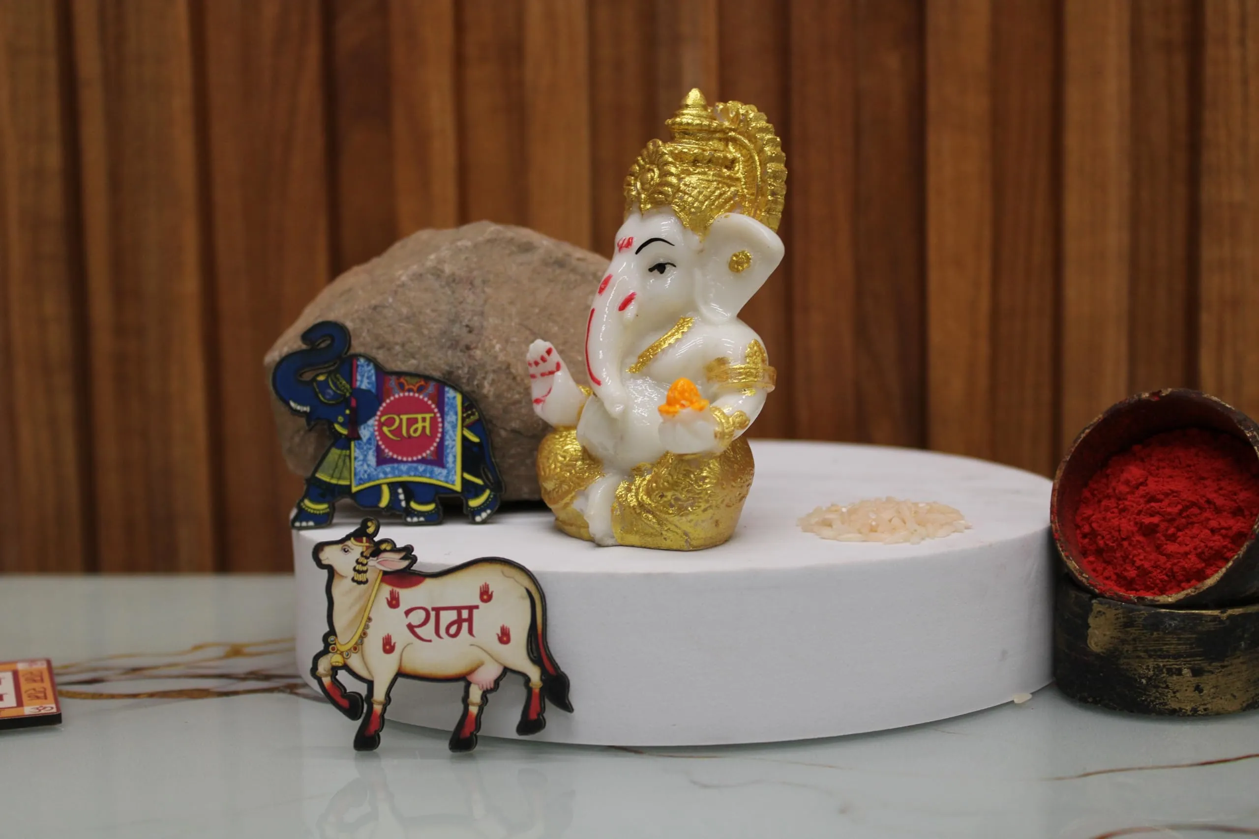 EXPLEASIA Ganesha Idol for car Dashboard | Home mandir| Gift Items | Table top Idol | Idol for Desktop | showpiece| Temple Decor| Office| ganpati (Ganesha 01) Marble dust