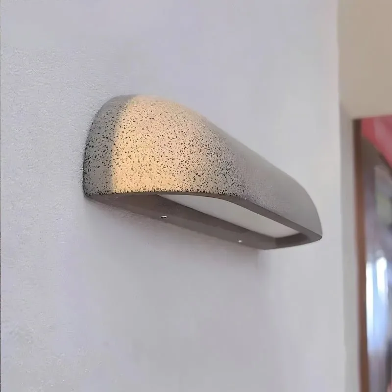 Leoma Wall Lamp