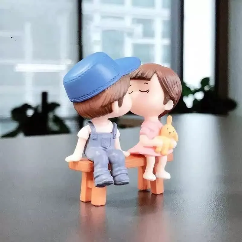SATYAM KRAFT 1 Set Mini Couples Miniature Romantic Gift For Girlfriend Boyfriend Husband Wife Kissing Love Couple Miniature Alphabet Statue Showpiece-Decoration Items (Poly Resin), Multicolour