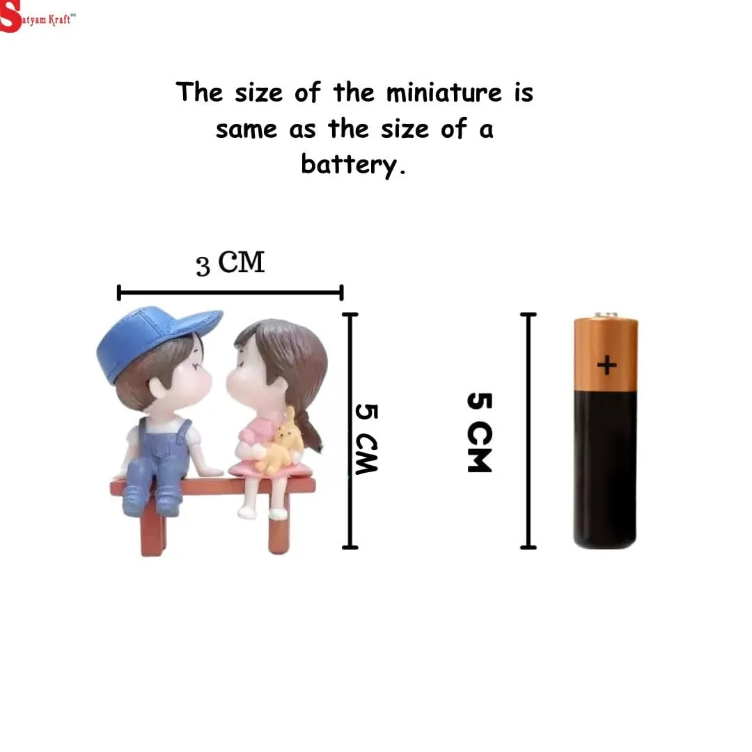 SATYAM KRAFT 1 Set Mini Couples Miniature Romantic Gift For Girlfriend Boyfriend Husband Wife Kissing Love Couple Miniature Alphabet Statue Showpiece-Decoration Items (Poly Resin), Multicolour