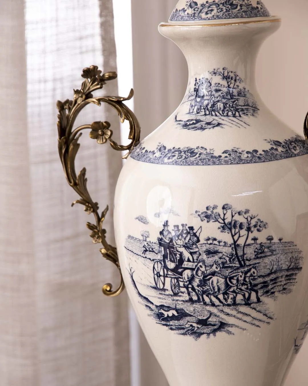'Straffordshire' Ornamental Decorative Table Lamp