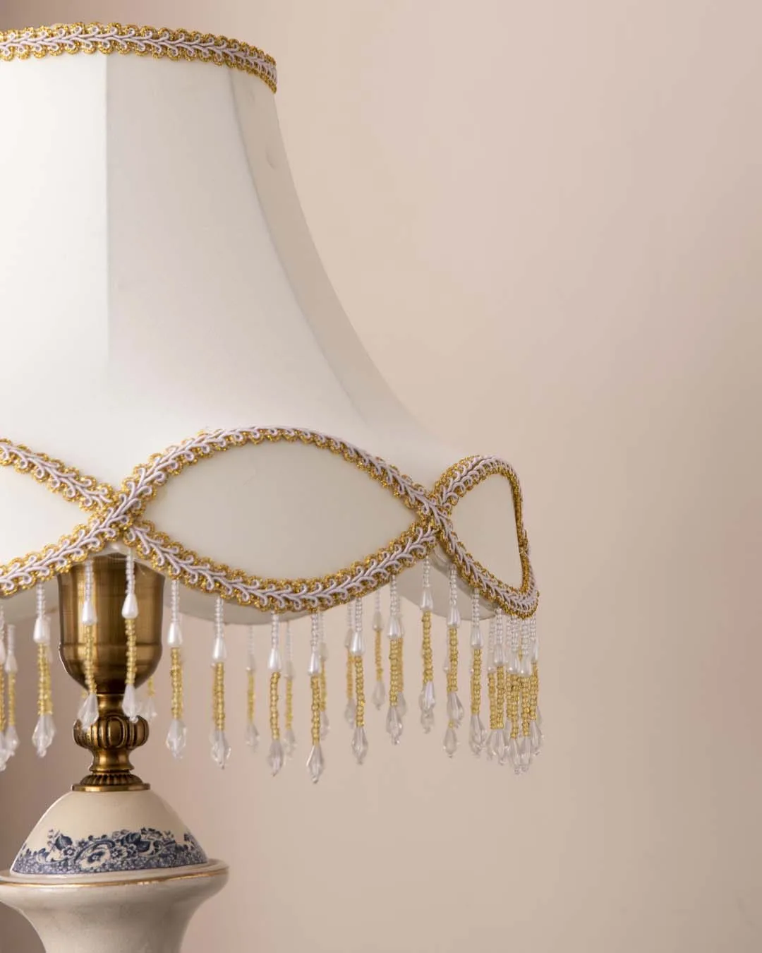 'Straffordshire' Ornamental Decorative Table Lamp